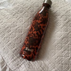 25oz Swell Water Bottle
